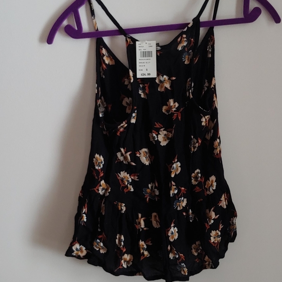 Floral Sleeveless Peplum Baby Doll Top - Picture 2 of 4